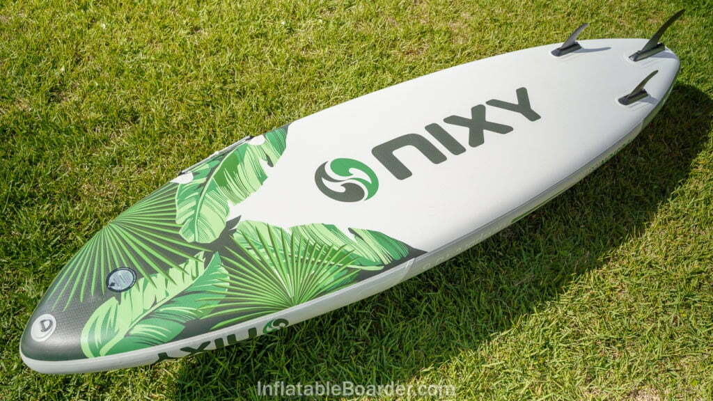 The green palm design on the bottom of the Newport G4 with large NIXY logo.