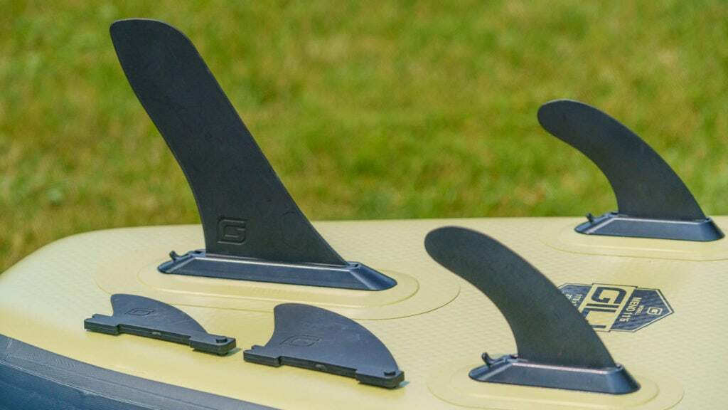 One large and two small quick-attach fins with two other main fin sizes
